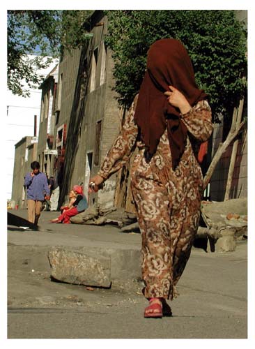 Urumqi_brownshroud1