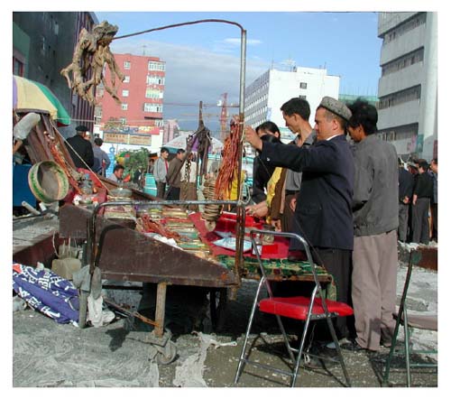 Urumqi_medicine_guy