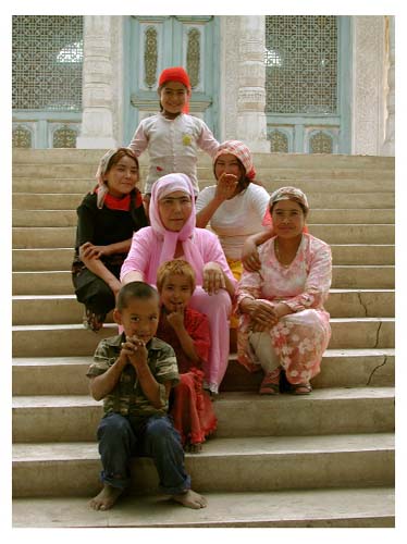Yarkand_AmanLadies